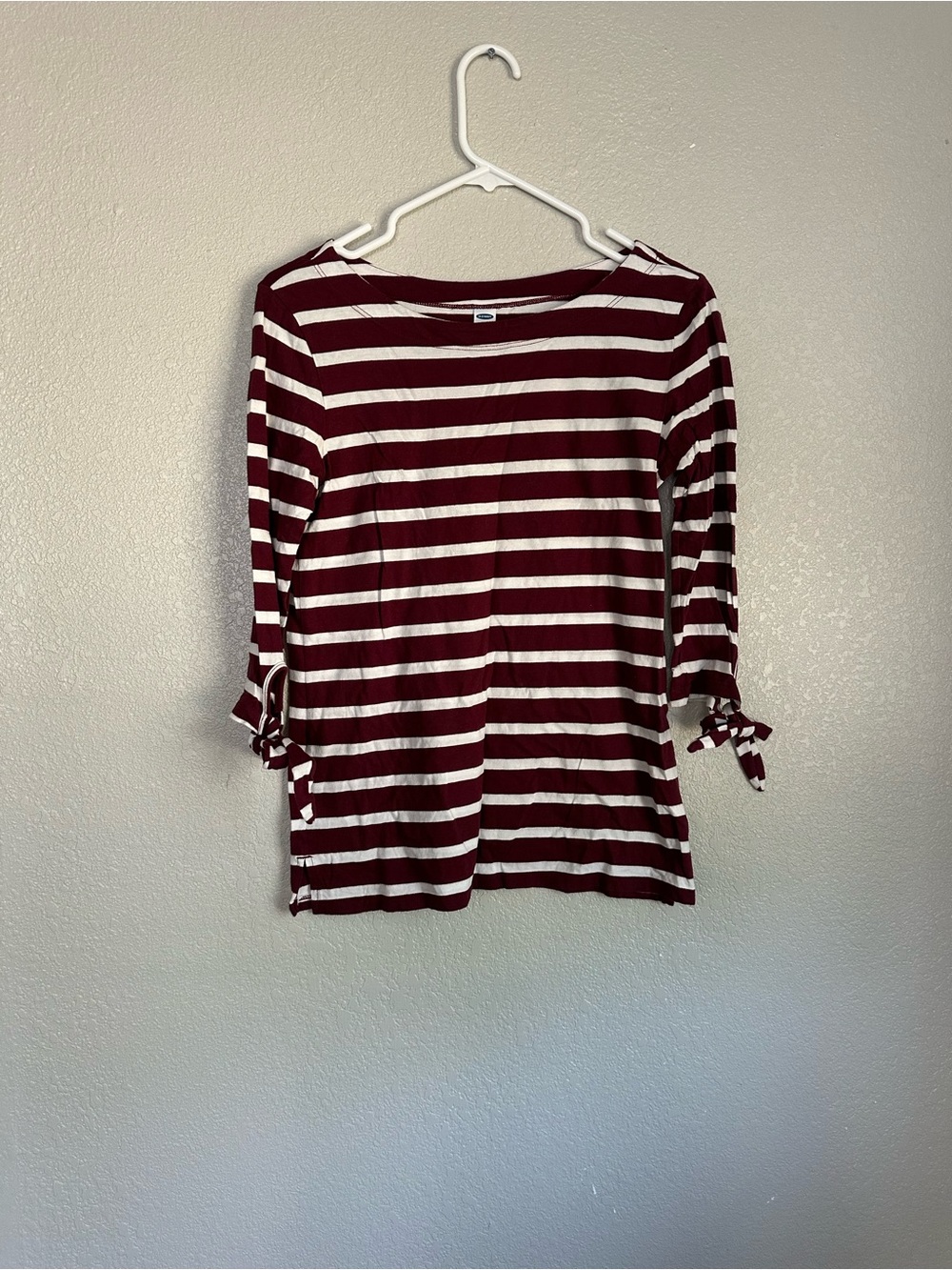 Old Navy Burgundy Striped 3/4 Sleeve Tie Sleeve Top
